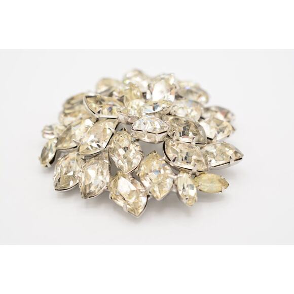 Vintage Crystal Flower Pin Brooch Rhinestone Baguette Large Silver Shiny Bin5A - Picture 10 of 12